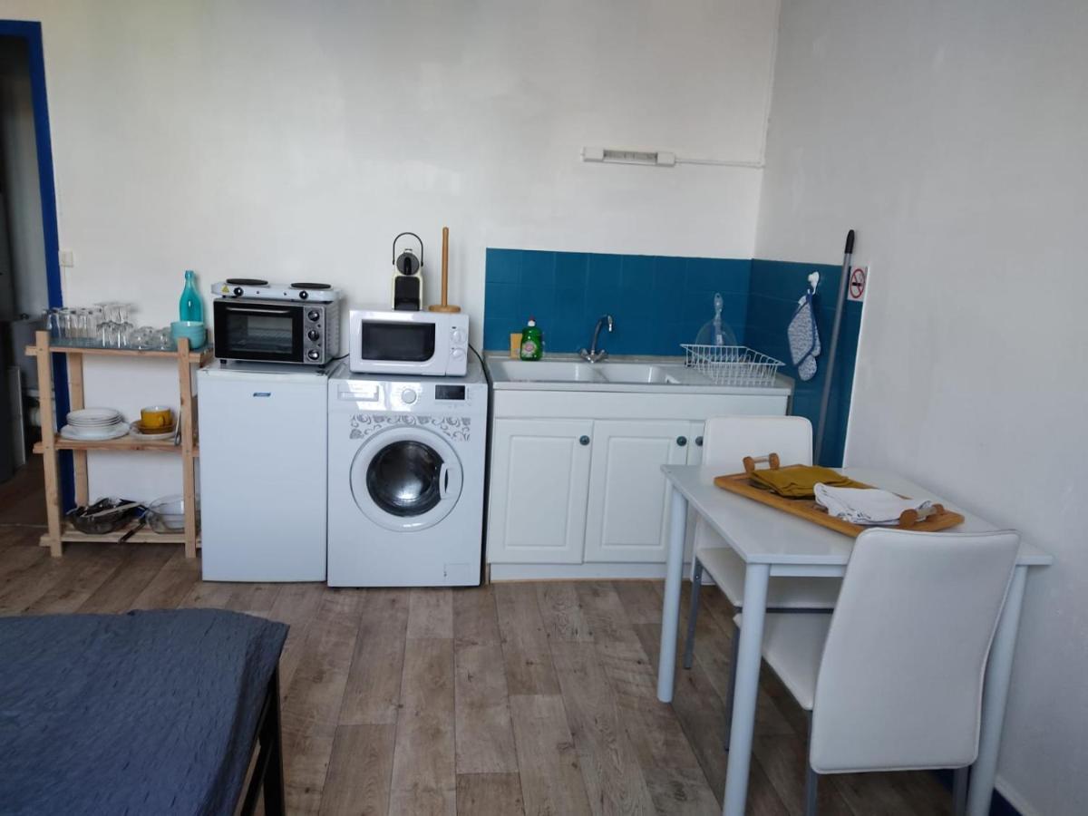 Bureaux Appartements Lesparre Medoc Exterior photo