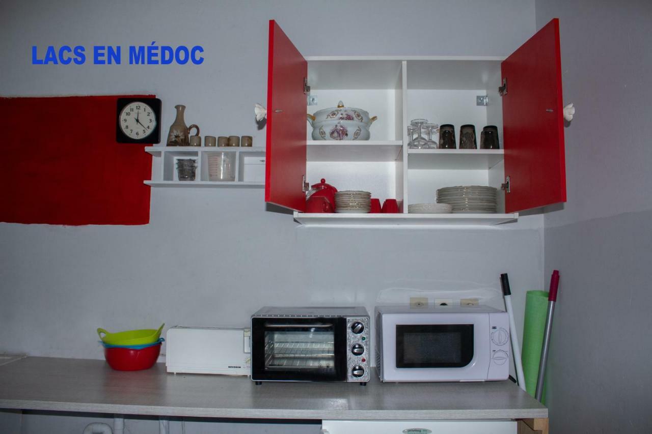Bureaux Appartements Lesparre Medoc Exterior photo
